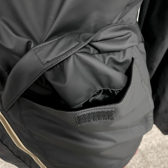 Weatherproof - Vintage Hooded Rain Jacket - Black - Medium - Picture 7 of 9